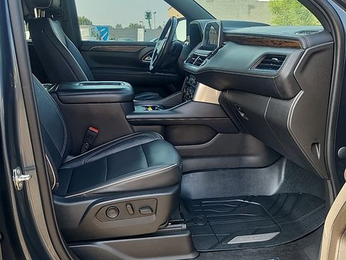 Used 2021 Chevrolet Tahoe Premier AWD/4WD image 10
