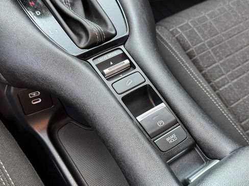Used 2024 Honda HR-V LX image 20