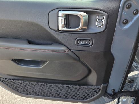 Used 2025 Jeep Wrangler Unlimited Rubicon w/ Safety Group image 23