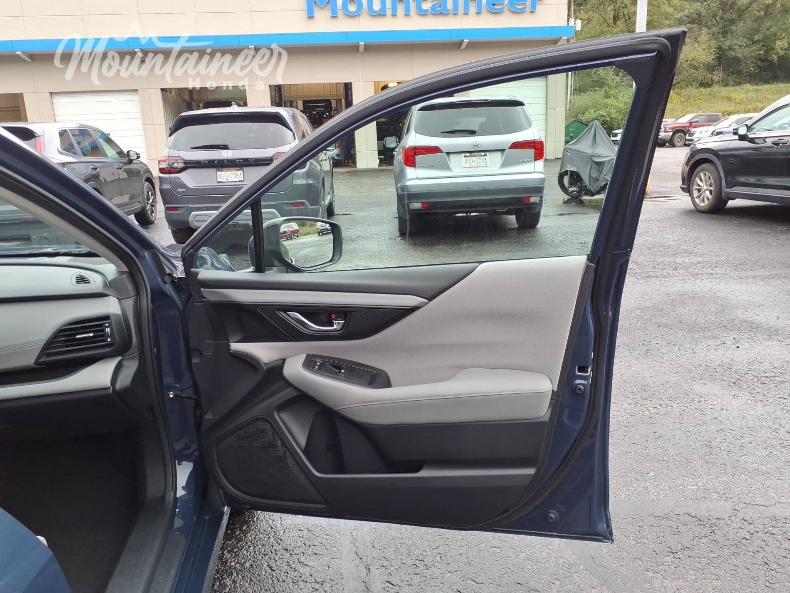 Used 2024 Subaru Legacy Premium AWD/4WD image 17