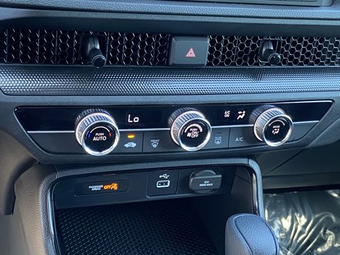 Certified 2025 Honda CR-V LX image 20