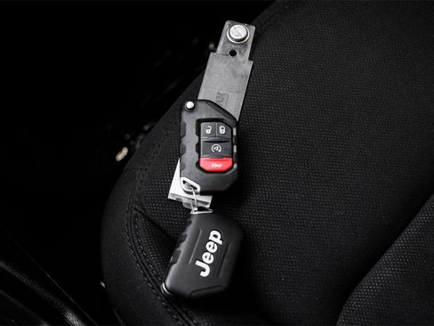 Used 2021 Jeep Wrangler Unlimited Sport image 61