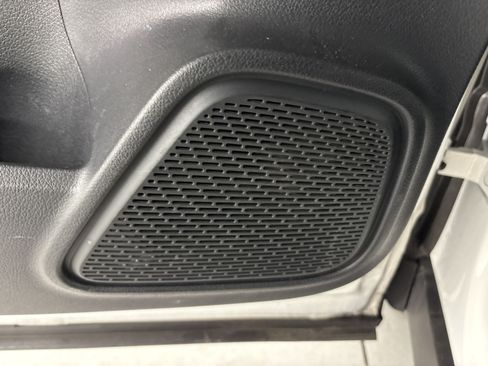 Certified 2023 Mercedes-Benz GLB 250 image 28