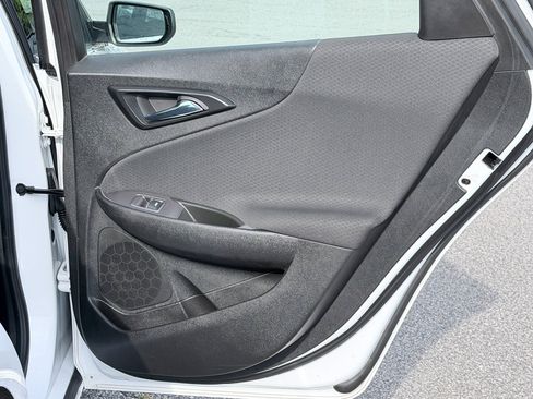 Used 2021 Chevrolet Malibu LS FWD image 30