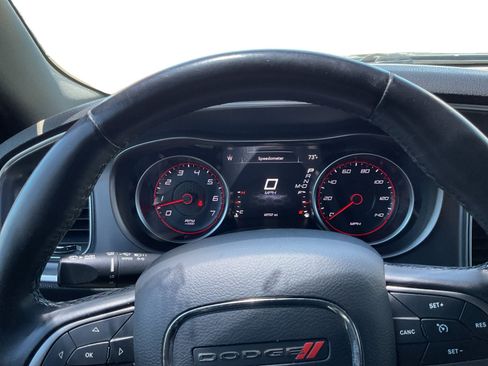 Used 2020 Dodge Charger SXT w/ Leather Interior Group RWD image 12