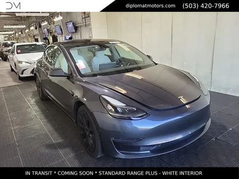 Used 2021 Tesla Model 3 Standard Range Plus RWD image 2