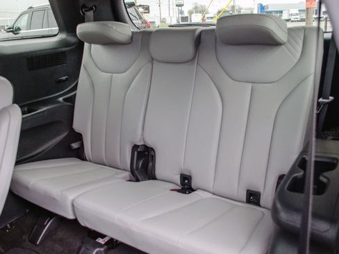 Used 2023 Hyundai Palisade SEL AWD/4WD image 33