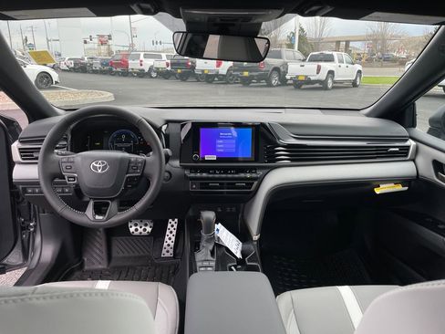 New 2026 Toyota Camry SE w/ Convenience Package image 12