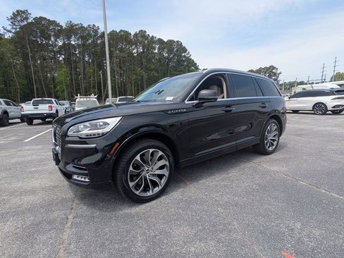 Used 2022 Lincoln Aviator Grand Touring w/ Equipment Group 301A AWD/4WD image 8