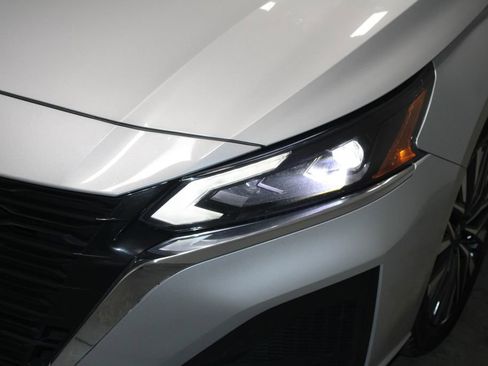 Used 2024 Nissan Altima 2.5 SV image 47