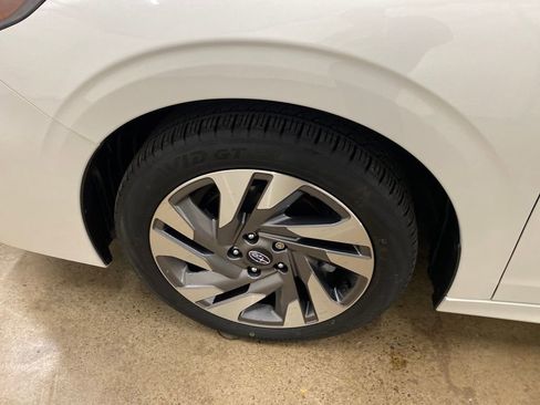 Used 2024 Subaru Legacy Limited AWD/4WD image 19