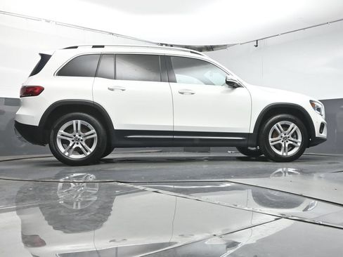 Used 2022 Mercedes-Benz GLB 250 4MATIC image 41