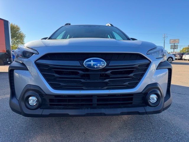 Used 2023 Subaru Outback AWD/4WD image 2
