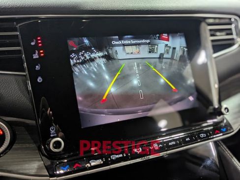 Used 2024 Jeep Wagoneer L Series II w/ Flexible Seating Group image 22