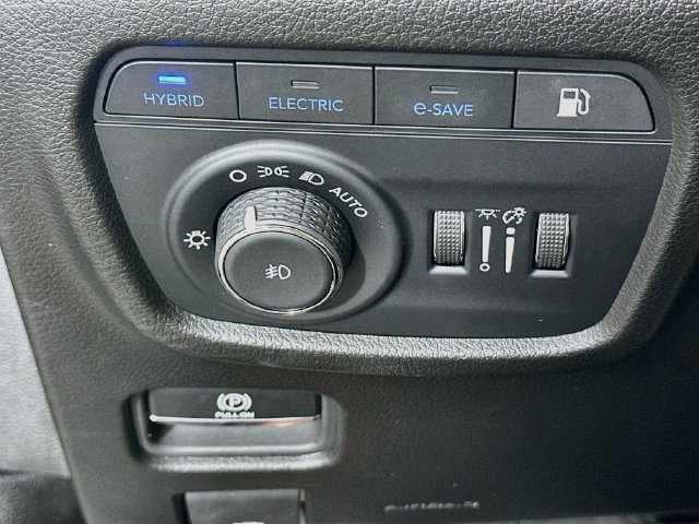 Used 2023 Jeep Grand Cherokee 4WD 4xe w/ Luxury Tech Group II image 26