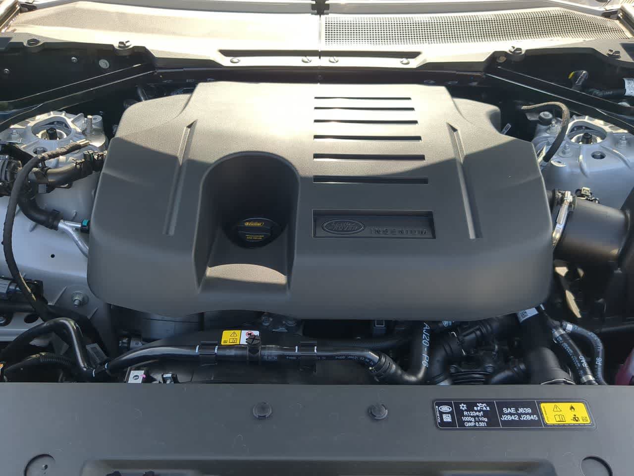 New 2026 Land Rover Defender 110 X-Dynamic SE AWD/4WD image 15