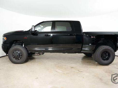 Used 2024 RAM 3500 Laramie w/ Night Edition image 6