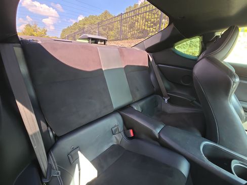 Used 2020 Toyota 86 RWD image 12