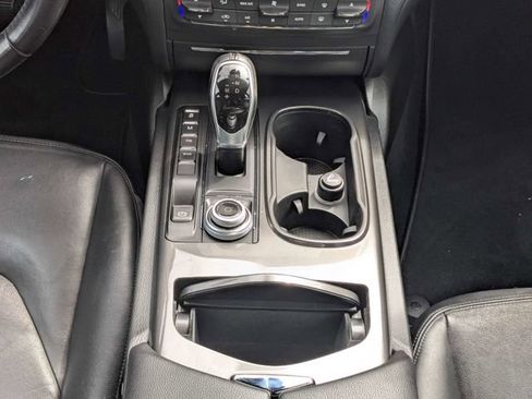 Used 2018 Maserati Ghibli RWD image 17
