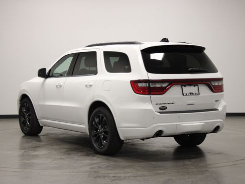 Used 2023 Dodge Durango GT RWD image 6