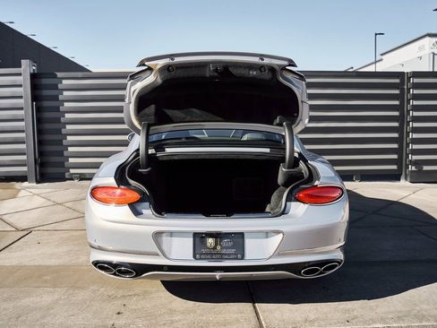 Used 2023 Bentley Continental GT Azure image 17