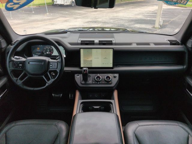 Used 2022 Land Rover Defender 110 X AWD/4WD image 15