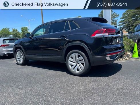 Used 2022 Volkswagen Atlas Cross Sport SE FWD image 6