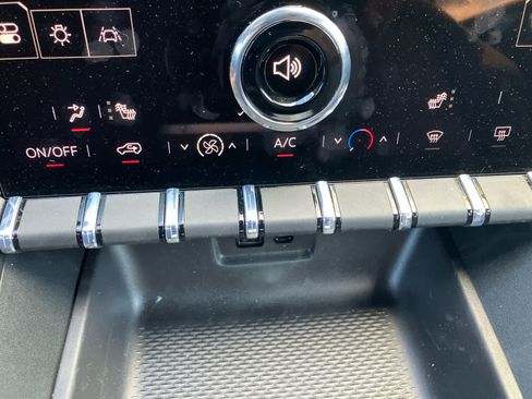 Used 2026 GMC Terrain Elevation AWD/4WD image 27