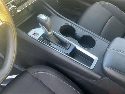 Used 2025 Nissan Altima 2.5 SV image 20