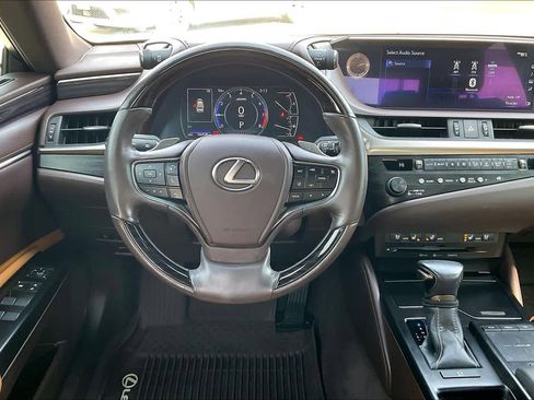 Used 2019 Lexus ES 350 image 5