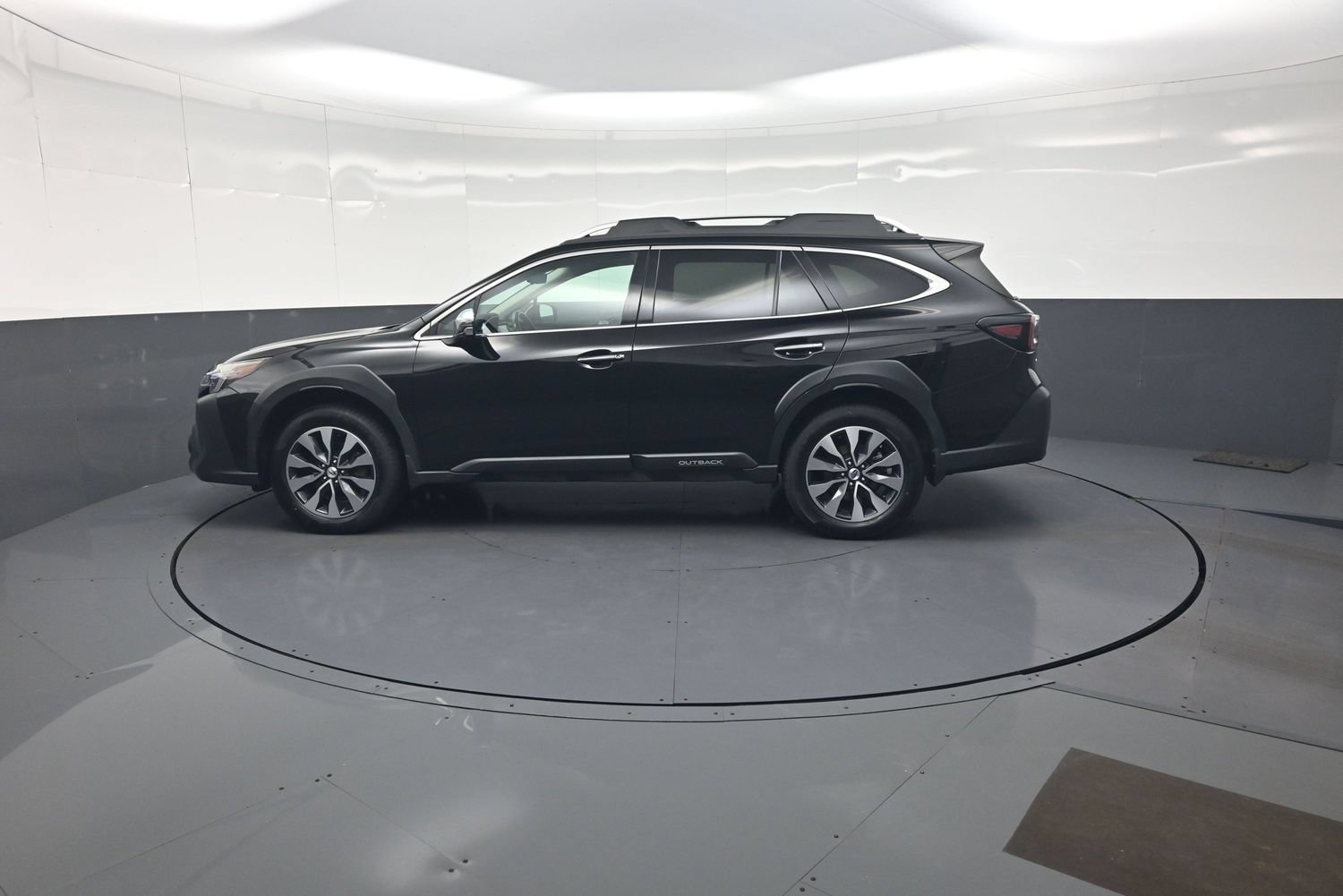 Certified 2024 Subaru Outback Touring XT AWD/4WD image 6