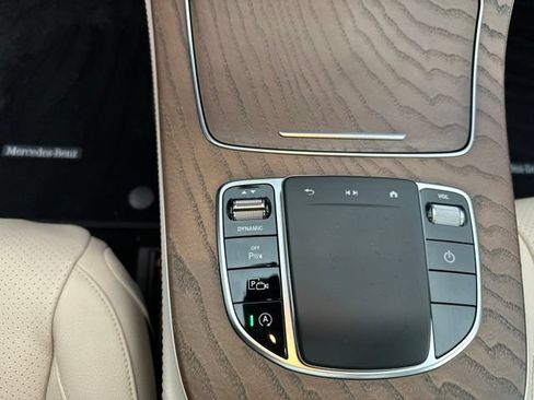 Used 2023 Mercedes-Benz E 350 4MATIC Sedan image 19