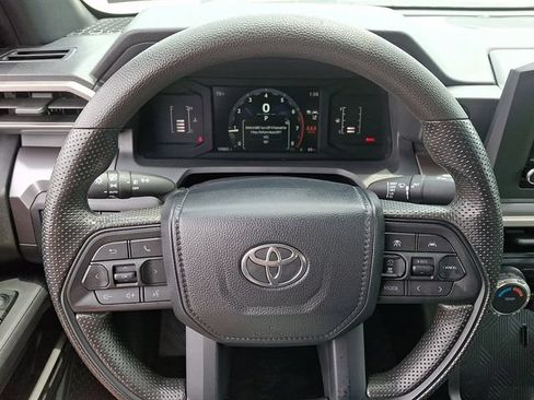 Used 2024 Toyota Tacoma SR5 AWD/4WD image 18