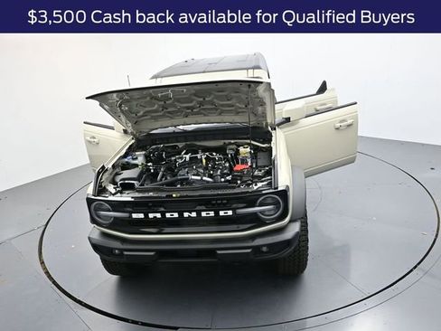 New 2025 Ford Bronco Outer Banks w/ Sasquatch Package image 35