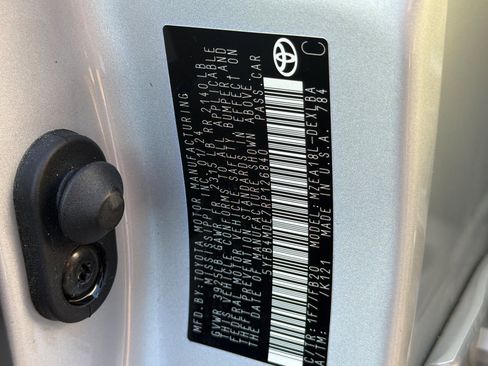 Certified 2024 Toyota Corolla LE image 27