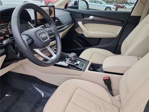 Used 2023 Audi Q5 2.0T Premium Plus w/ Premium Plus Package image 22
