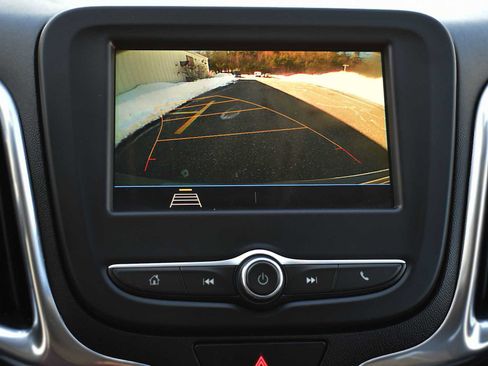 Used 2019 Chevrolet Equinox LT image 17