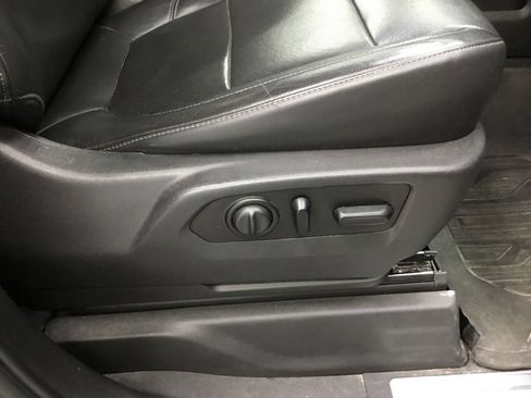Used 2020 GMC Sierra 1500 SLT w/ SLT Premium Package AWD/4WD image 34