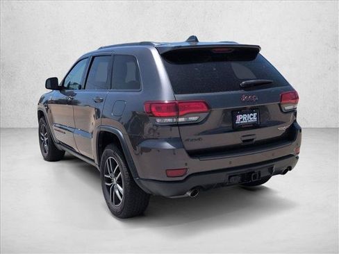 Used 2017 Jeep Grand Cherokee Trailhawk AWD/4WD image 8