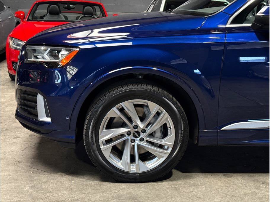 Used 2021 Audi Q7 2.0T Premium Plus w/ Premium Plus Package AWD/4WD image 30