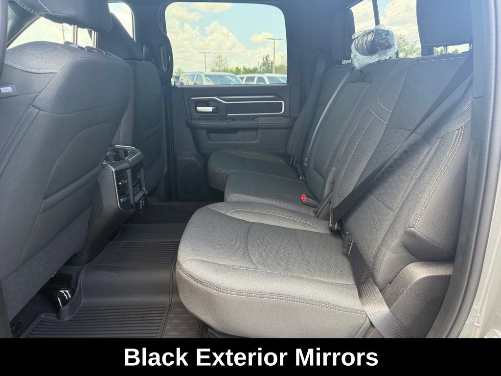 New 2026 RAM 3500 Big Horn AWD/4WD image 30
