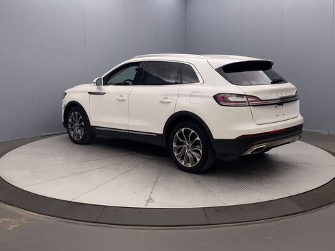 Used 2023 Lincoln Nautilus Reserve AWD/4WD image 3