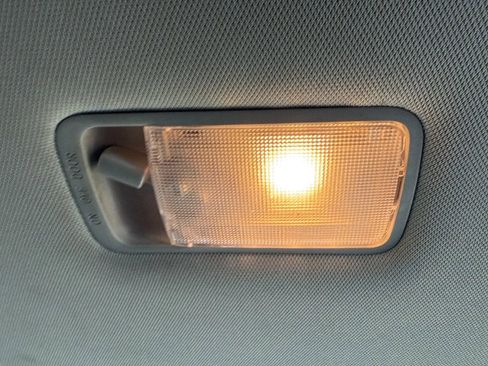 Used 2015 Nissan Rogue S image 30