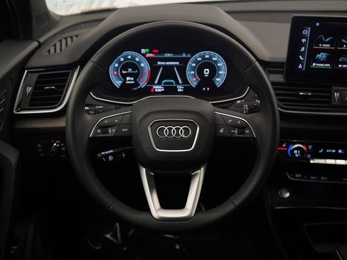 Used 2023 Audi Q5 2.0T Premium Plus w/ Premium Plus Package image 9