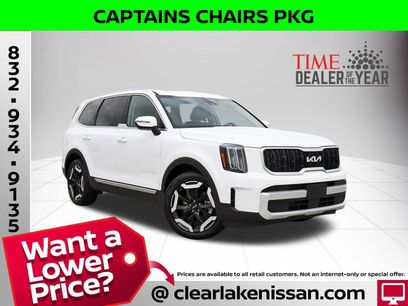 Used 2025 Kia Telluride EX w/ EX Captain's Chair Package