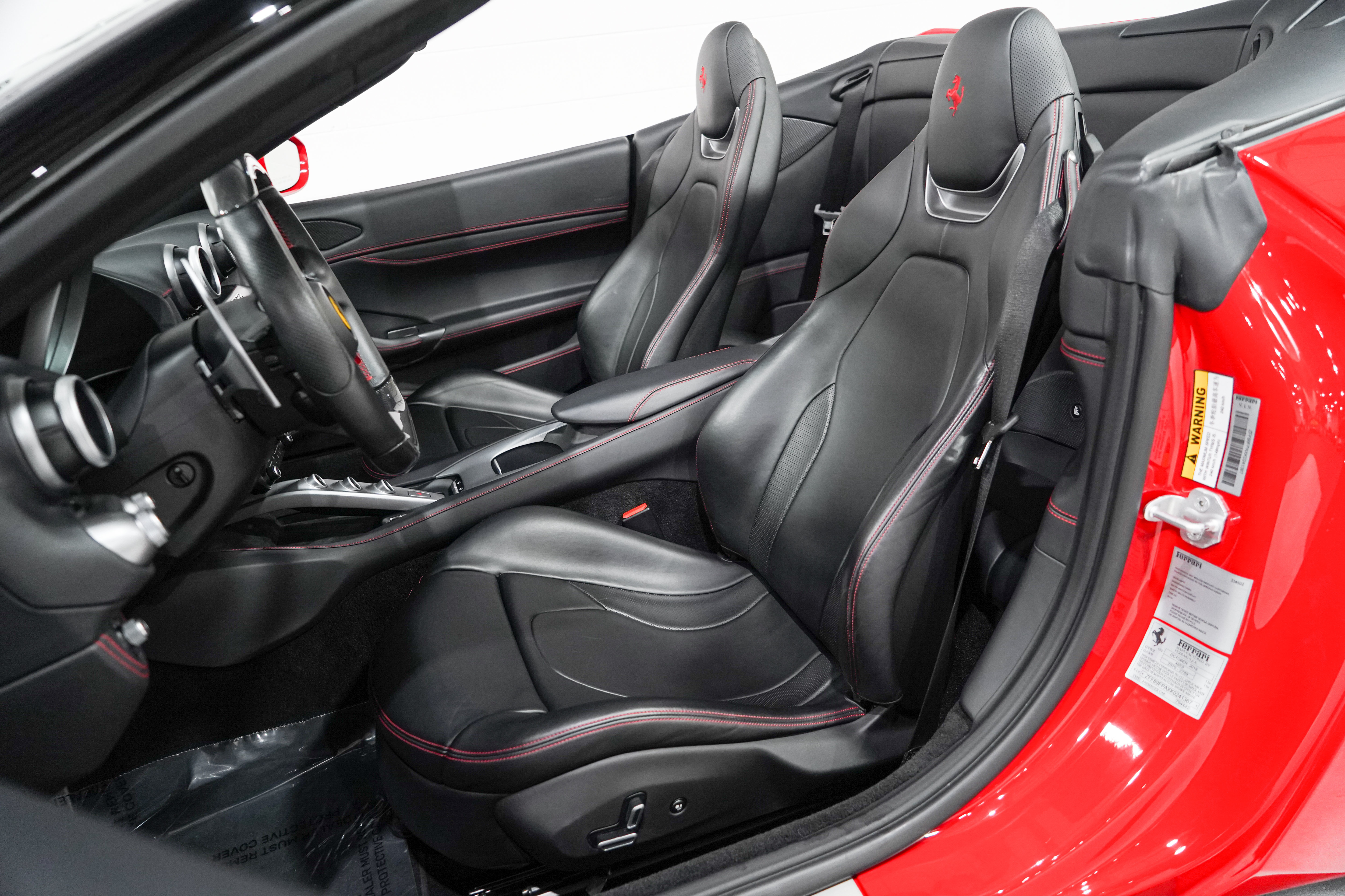 Used 2019 Ferrari Portofino RWD image 10