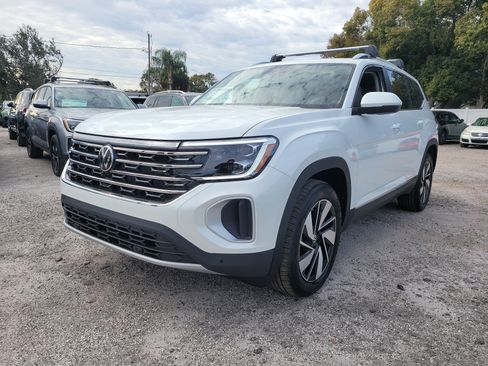 New 2026 Volkswagen Atlas SEL image 4