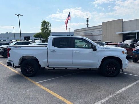 Used 2023 Chevrolet Silverado 1500 RST AWD/4WD image 7
