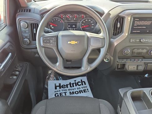 Used 2022 Chevrolet Silverado 1500 Custom image 9