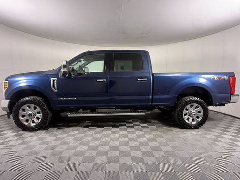 Used 2018 Ford F250 Lariat w/ Chrome Package AWD/4WD image 2